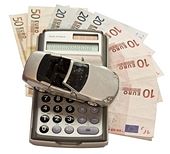 Taschenrechner, Geld und Auto Verkehrsrecht Landsberg am Lech Schadensabwicklung